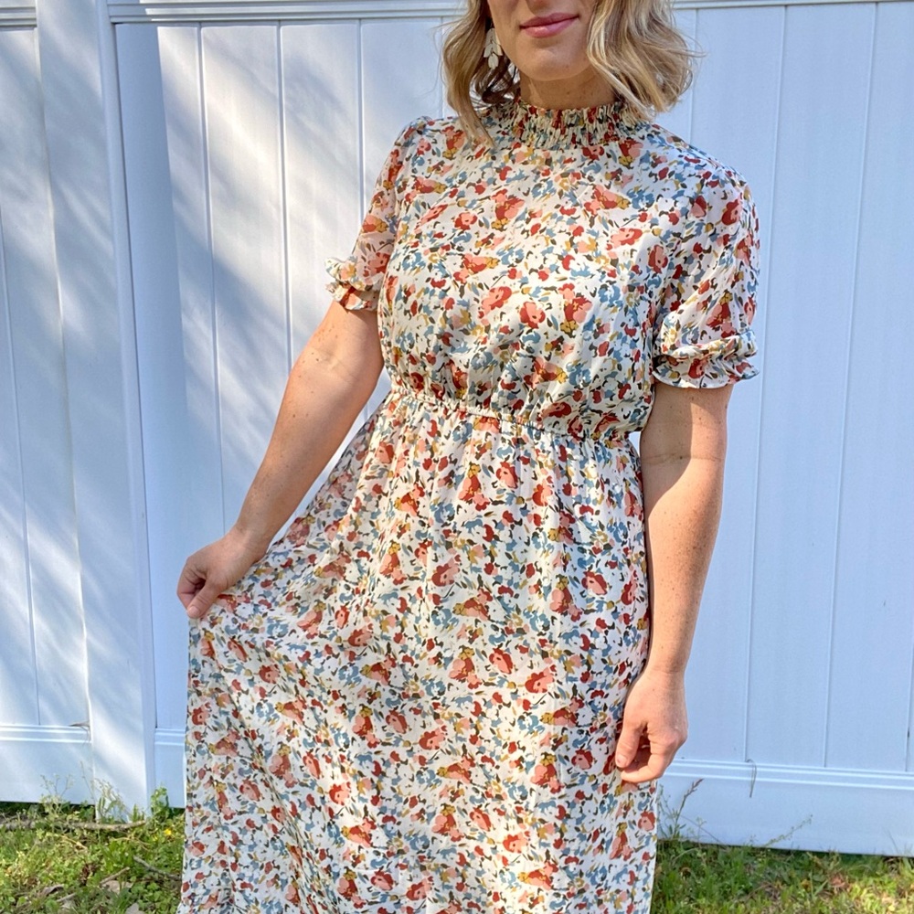 Chic Floral Midi Dress in Cream and Orange